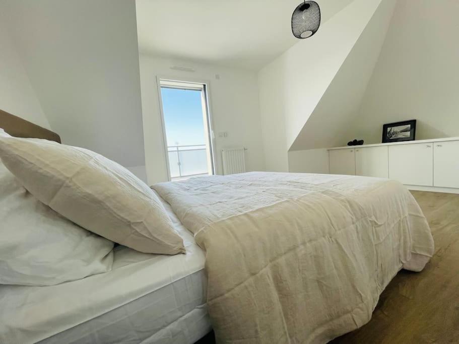 Appartement Lumineux Et Spacieux, Terrasse Et Parking Prive Конкарно Экстерьер фото